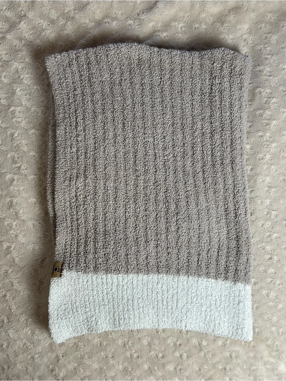 Bearpaw Chenille Baby Blanket Tan White Edge Soft Plush Stripes Sweater Knit